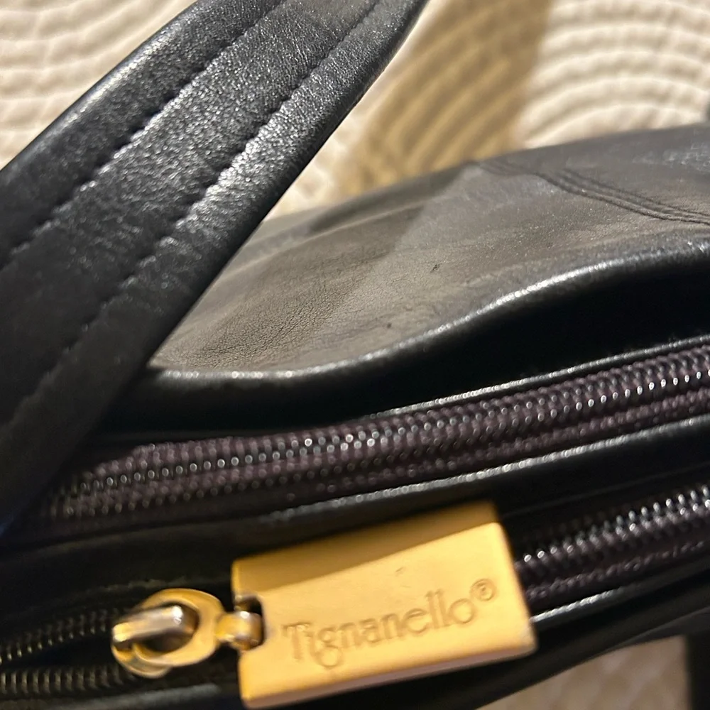 Tignanello Black Leather Shoulder or crossbody bag 
In excellent condition - Picture 6 of 8